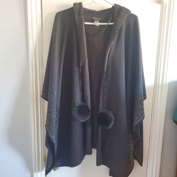 Marc New York Andrew Marc Embellished Shawl Cape w/ hood pom pom OS Evening Cozy - Picture 5 of 14